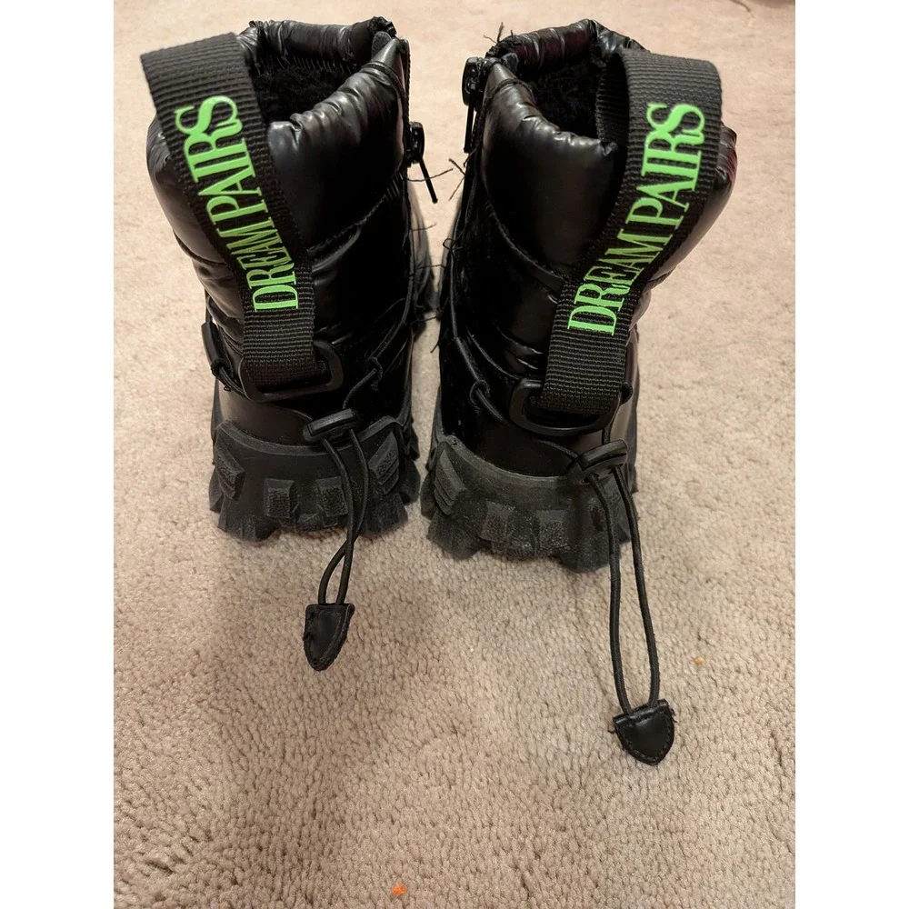 Dream Pairs Kids‎ Black Puffer Snow Boots Lined Lug Sole KSB218 Size 1 US